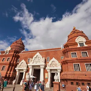 https://villa-sara-en-san-eugenio.in-canary-islands.com