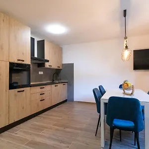 Lily Center Apartamento Split